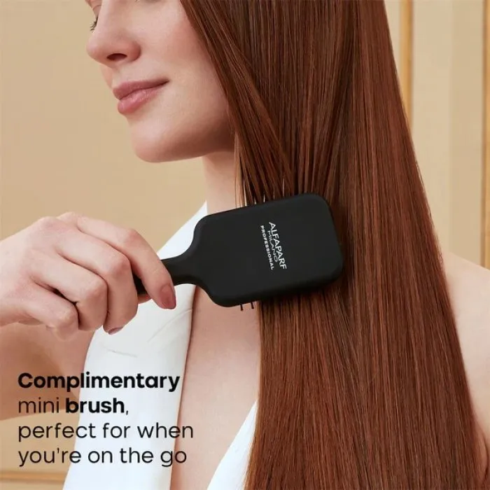 Alfaparf Milano Professional Keratin Therapy Lisse Design Glass Hair Maintenance Kit (Shampoo 250ml - Lamellar Water 250ml - Βούρτσα Μαλλιών)