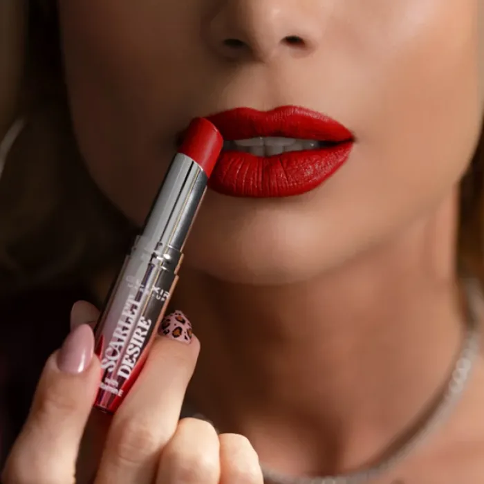 Elixir Scarlet Desire Satin Κραγιόν #101 LIMITED EDITION