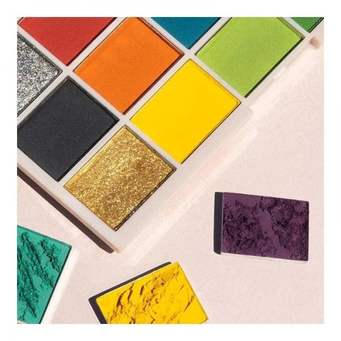MUA Kaleidoscope 15 Shade Eyeshadow Palette