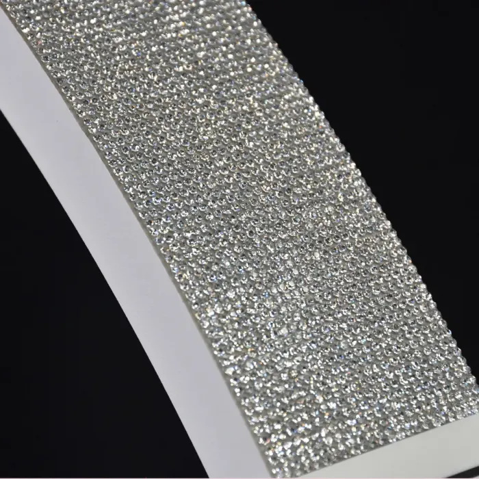 Half Moon Led φωτιστικό με Ρύθμιση Έντασης  Χρώματος Λευκό με Στρας